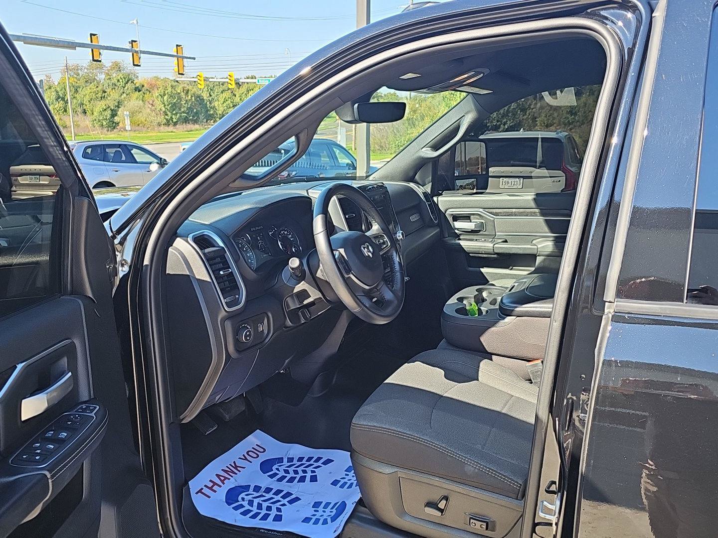 Used 2024 RAM 2500 Big Horn w/ Sport Appearance Package AWD/4WD image 19