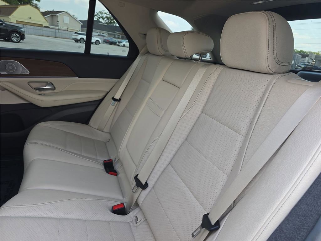 Used 2020 Mercedes-Benz GLE 350 4MATIC image 12