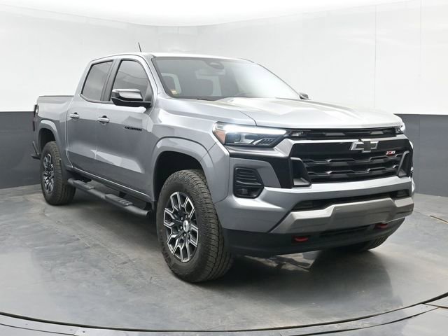 Used 2023 Chevrolet Colorado Z71 w/ Z71 Convenience Package 2 image 2