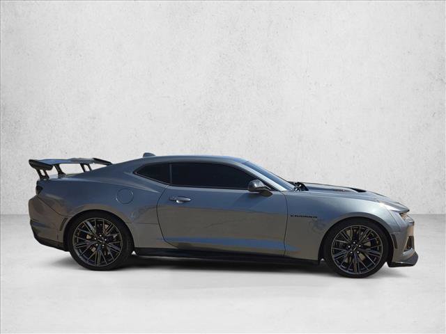 Used 2021 Chevrolet Camaro ZL1 RWD image 4