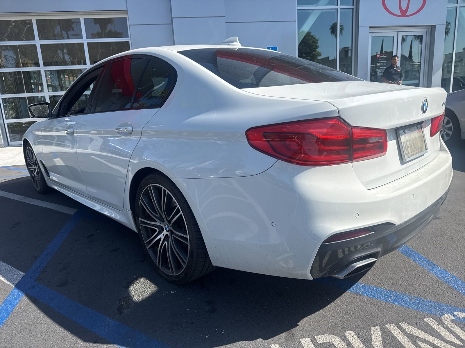 Used 2018 BMW 540i RWD image 4