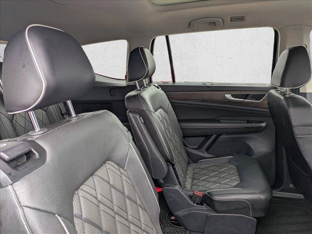 Used 2024 Volkswagen Atlas SEL Premium R-Line AWD/4WD image 18