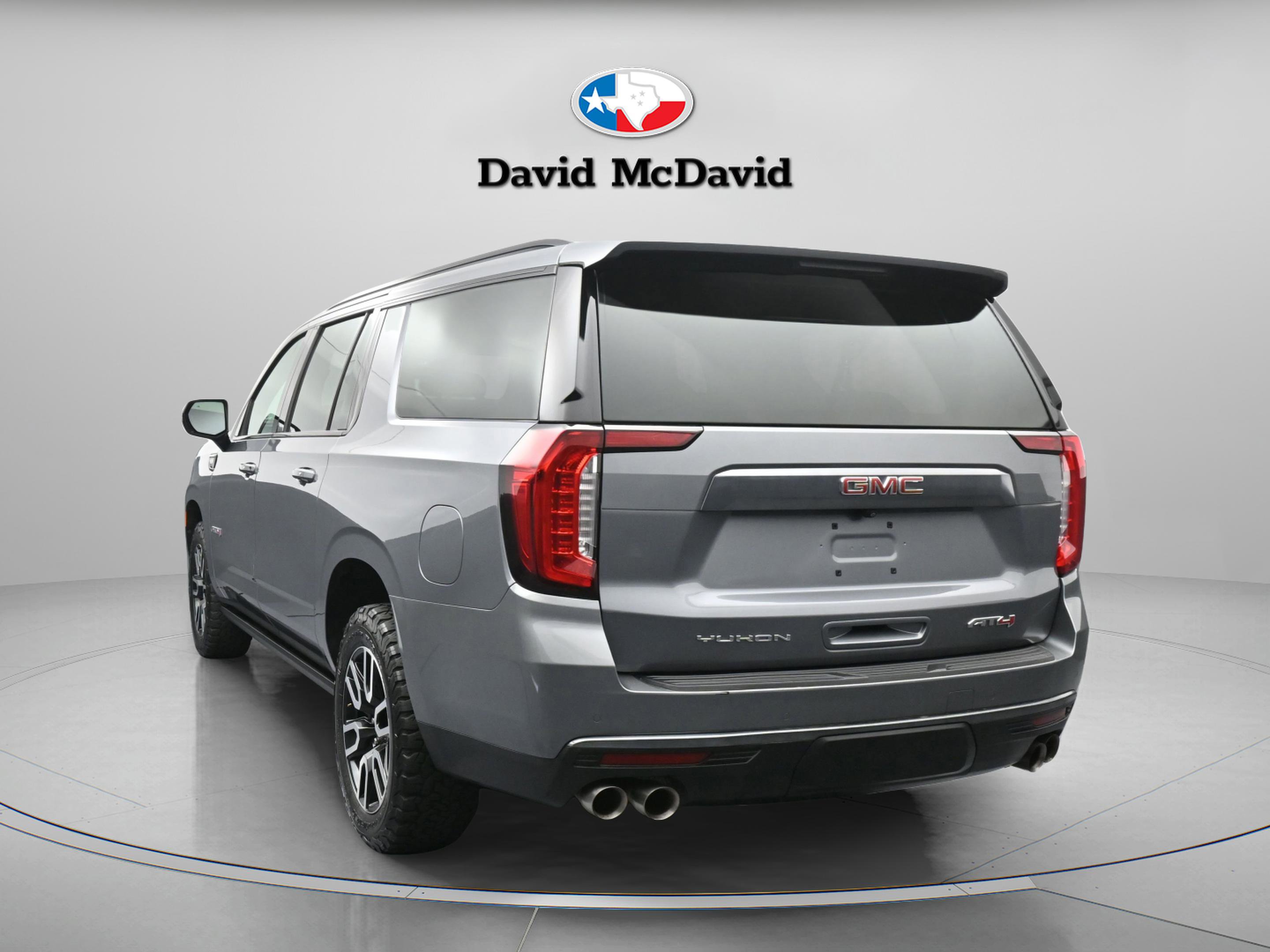 Used 2022 GMC Yukon XL AT4 image 13