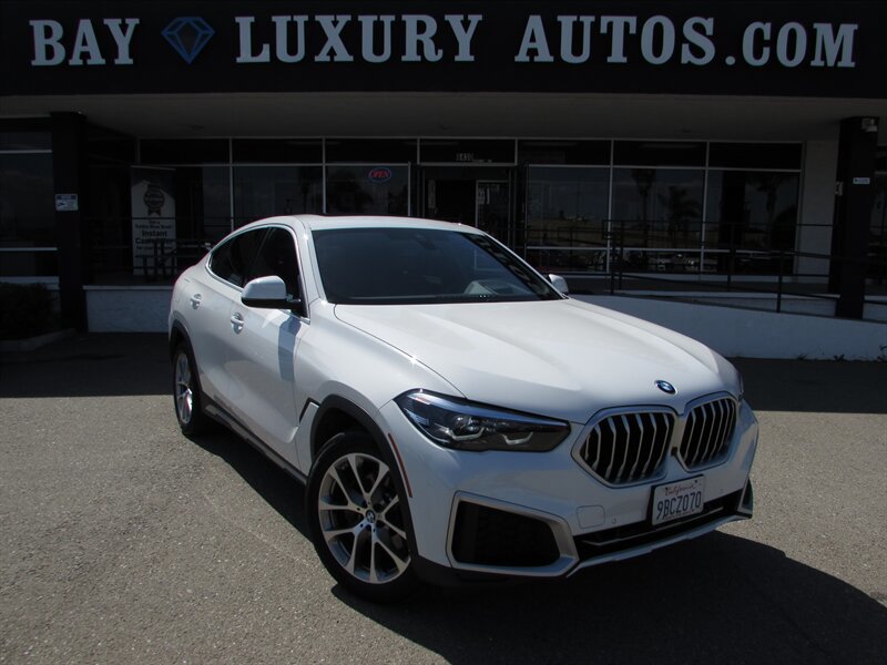 Used 2022 BMW X6 xDrive40i w/ Premium Package AWD/4WD image 1