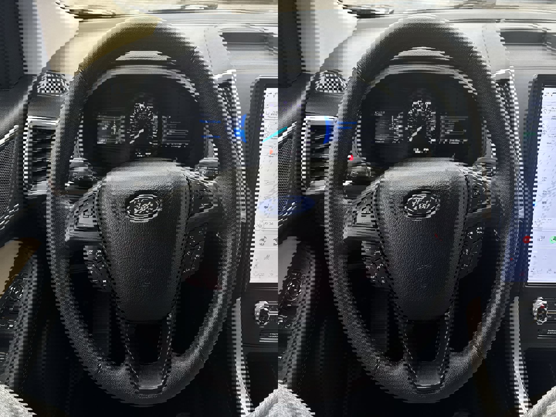 Used 2022 Ford Edge SEL w/ Convenience Package image 18