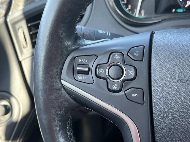 Used 2015 Buick LaCrosse Premium w/ Driver Confidence Package #1 AWD/4WD image 28