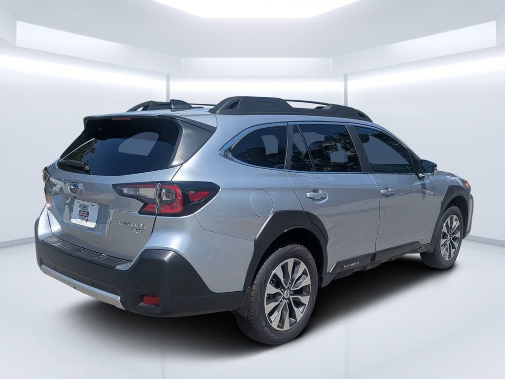 Used 2025 Subaru Outback Limited XT w/ Popular Package #2 AWD/4WD image 3