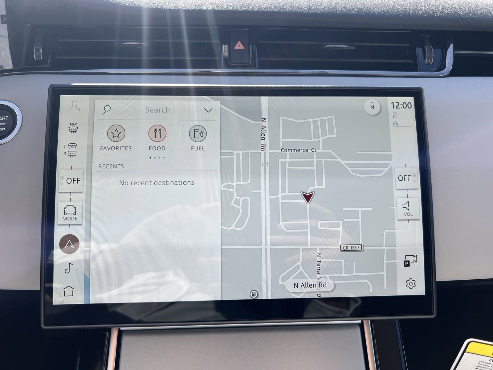 New 2025 Land Rover Range Rover Evoque Dynamic SE image 14