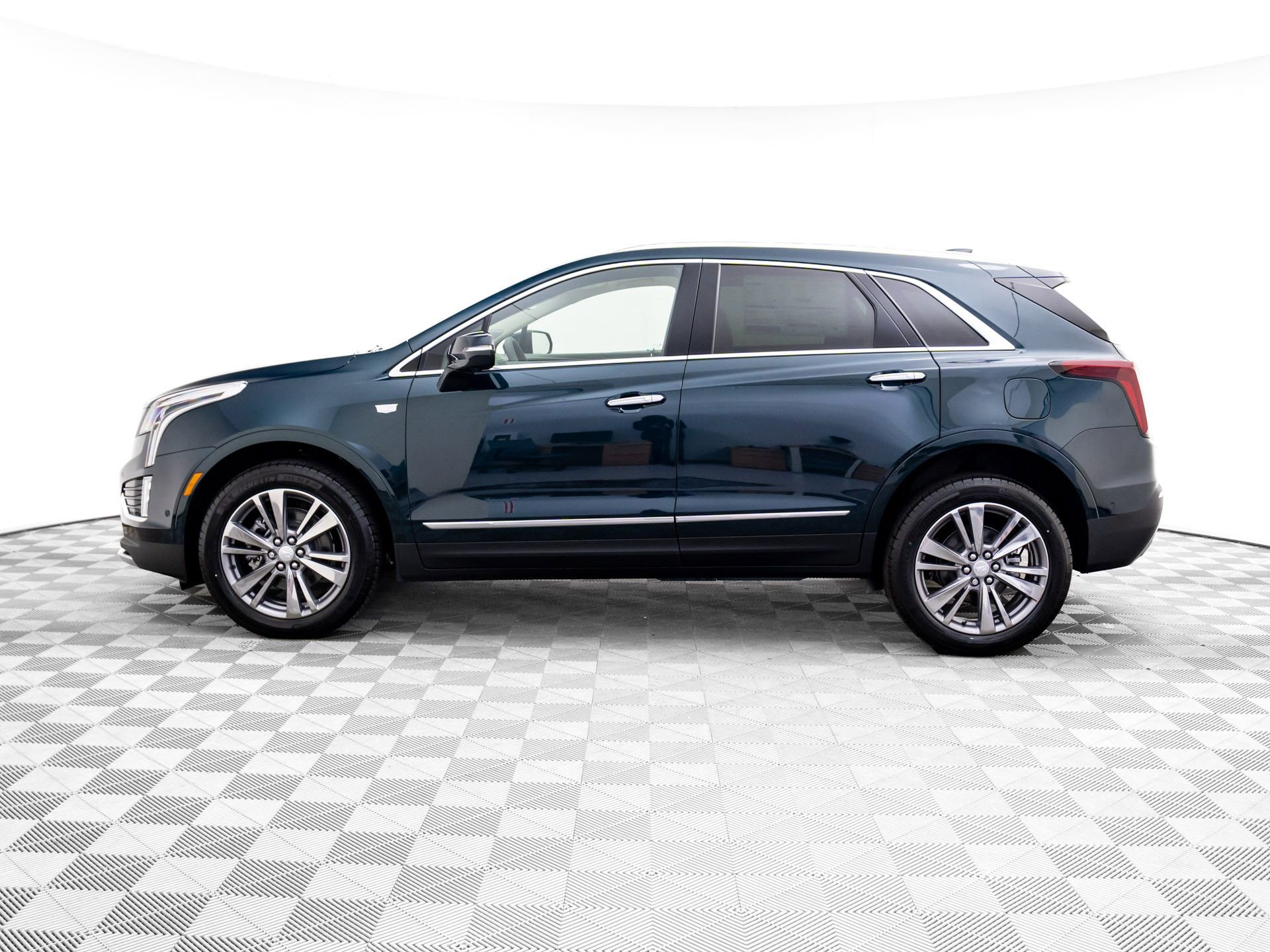 New 2026 Cadillac XT5 Premium Luxury AWD/4WD video 2