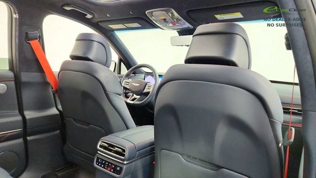 Used 2025 Genesis GV80 3.5T e-SC AWD/4WD image 27