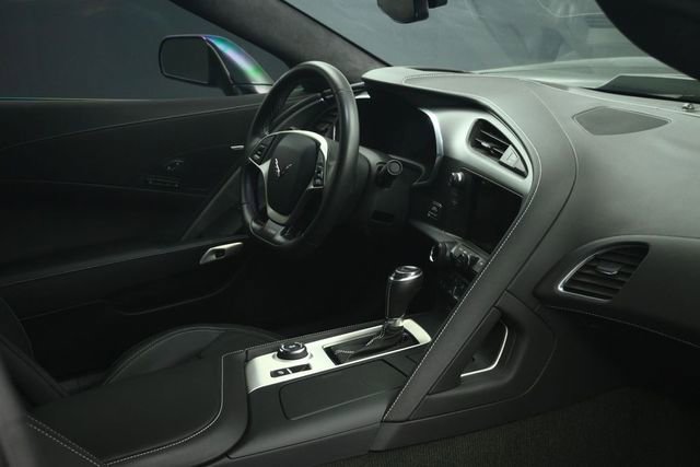 Used 2015 Chevrolet Corvette Z06 w/ 3LZ Preferred Equipment Group RWD image 34