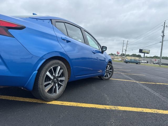 Used 2021 Nissan Versa SV FWD image 6