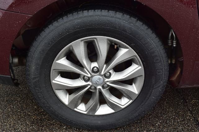 Used 2019 Kia Sedona LX image 44