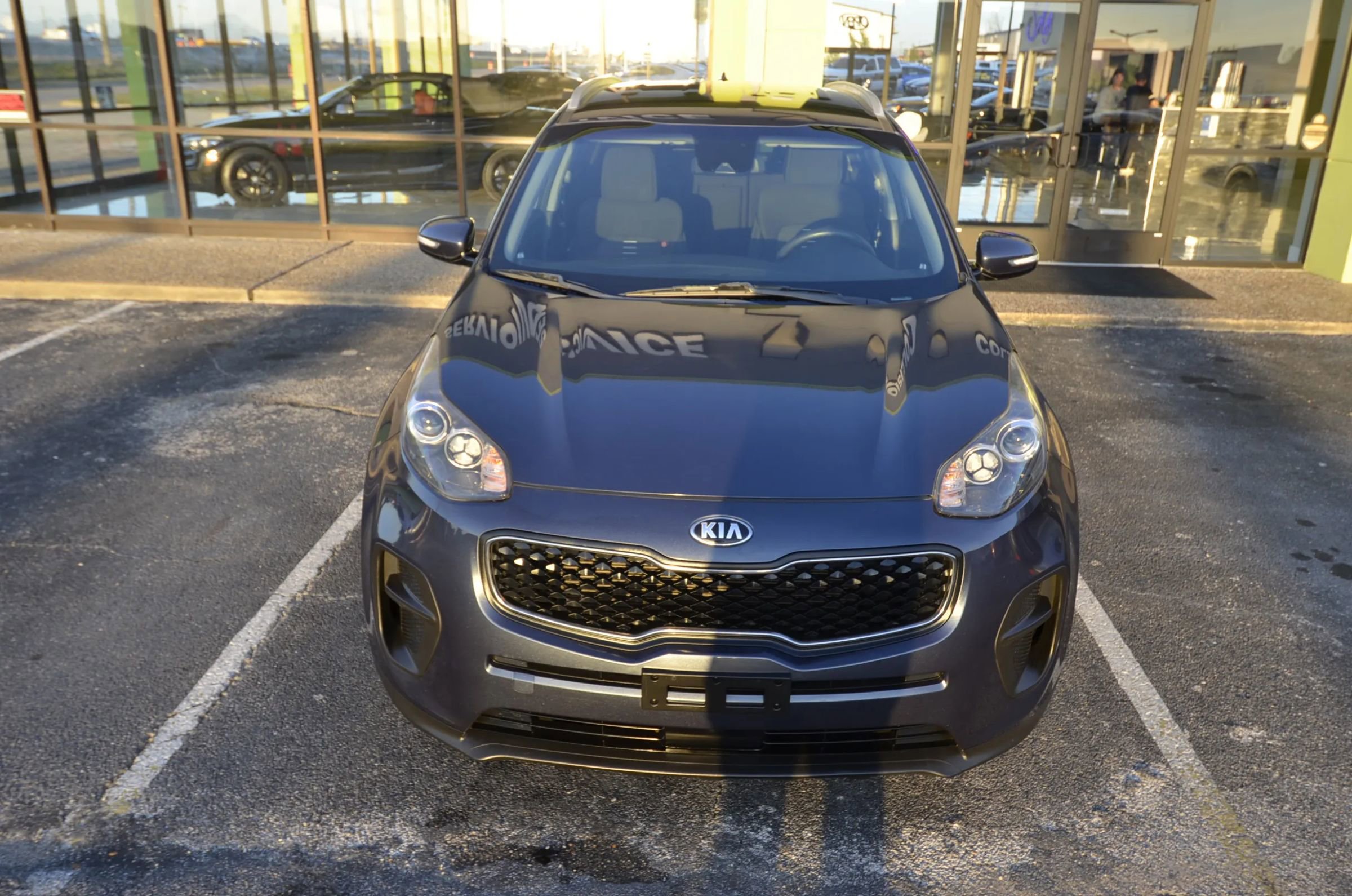 Used 2018 Kia Sportage LX w/ LX Technology Package image 4