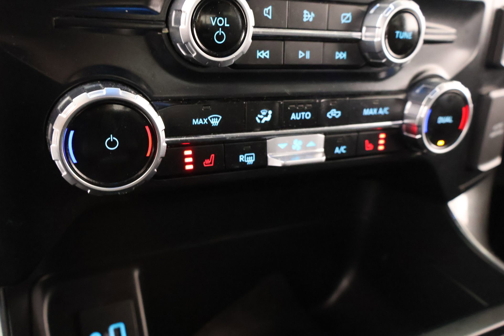 Used 2023 Ford F150 Tremor w/ Trailer Tow Package image 8