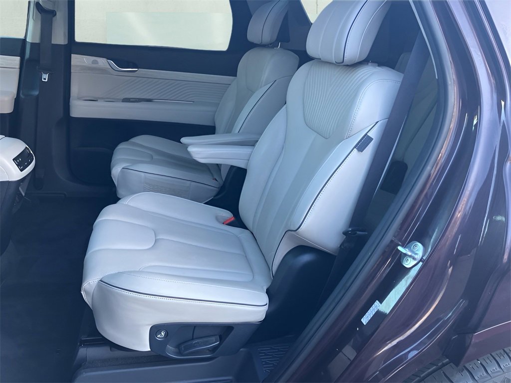 Used 2023 Hyundai Palisade Calligraphy image 19