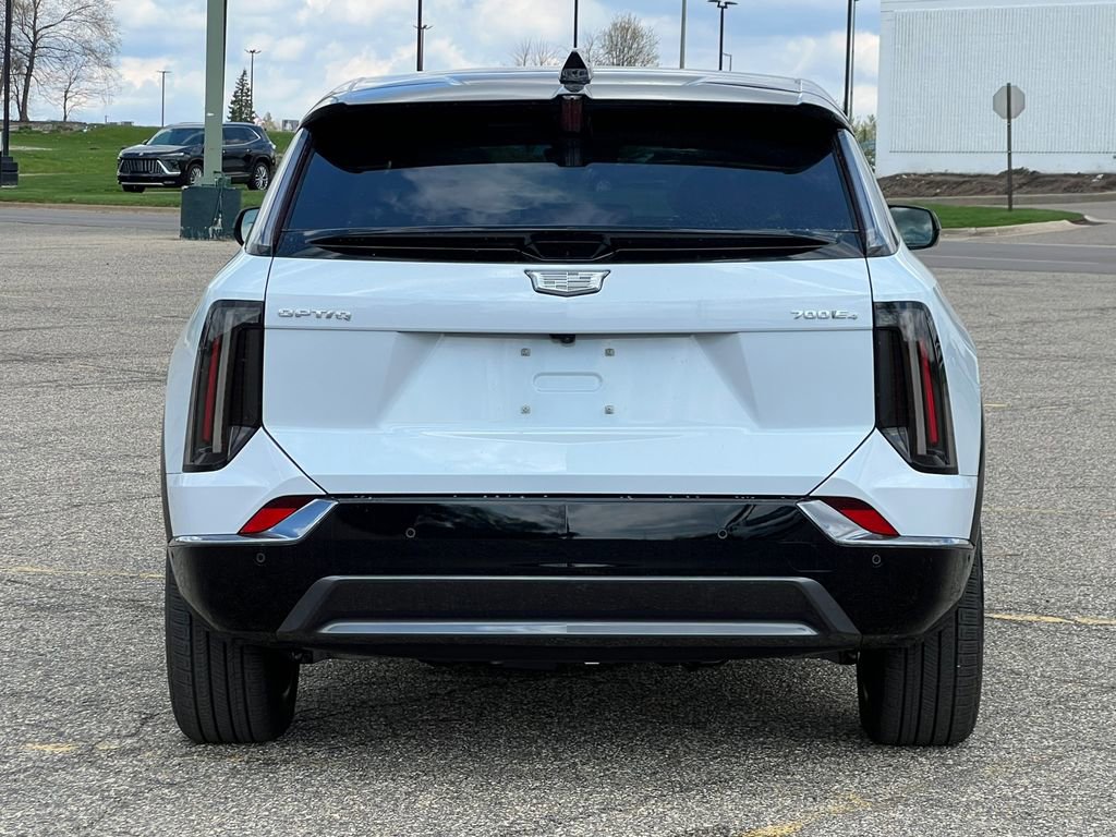 New 2026 Cadillac Optiq Sport 1 w/ LPO, Floor Liner Package AWD/4WD image 44