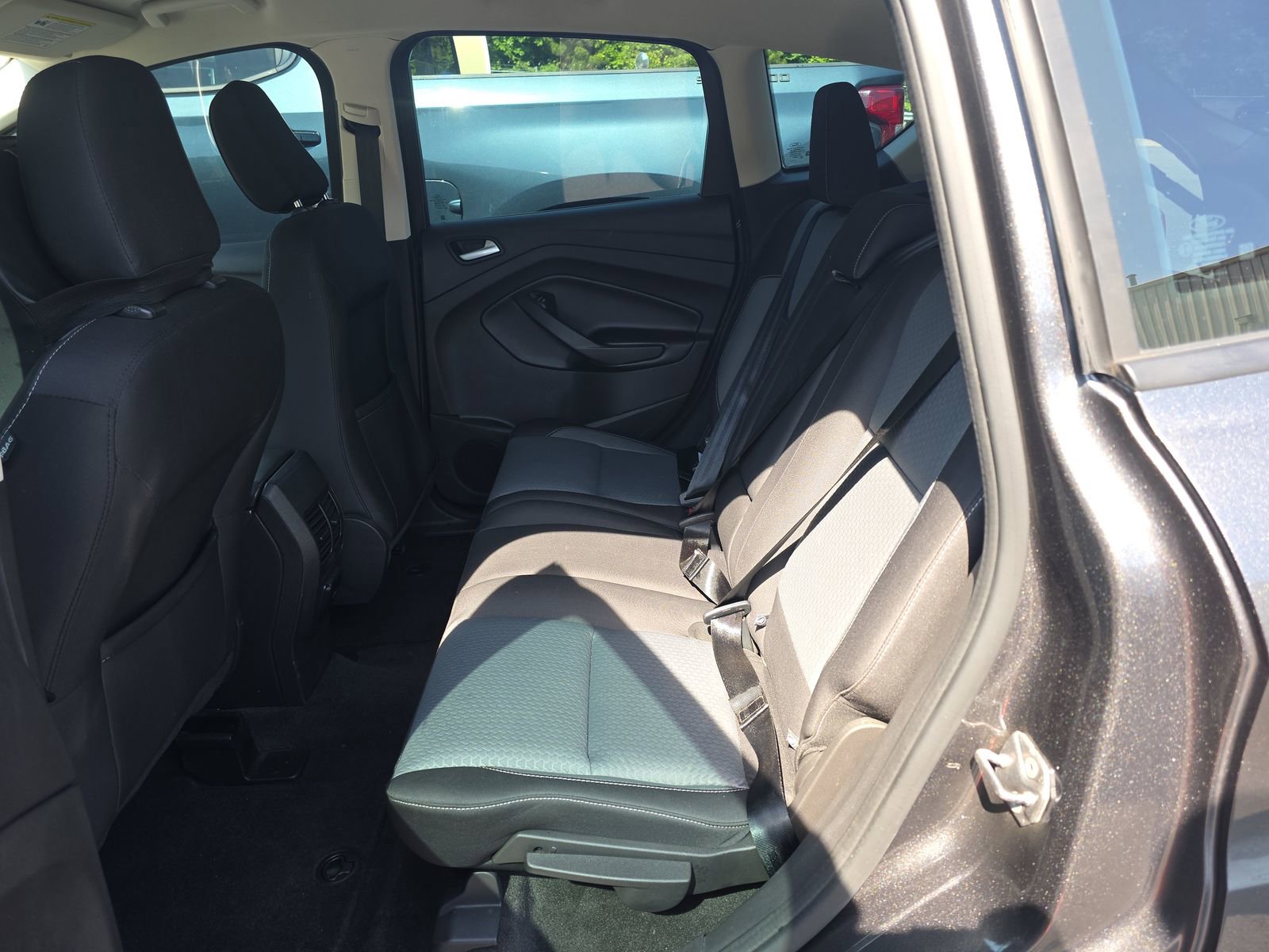 Used 2018 Ford C-MAX SE w/ Equipment Group 201A FWD image 11