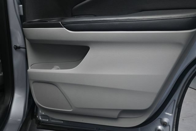 Used 2018 Honda Pilot Touring image 24