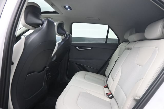 Used 2024 Kia Niro EX Touring FWD image 11