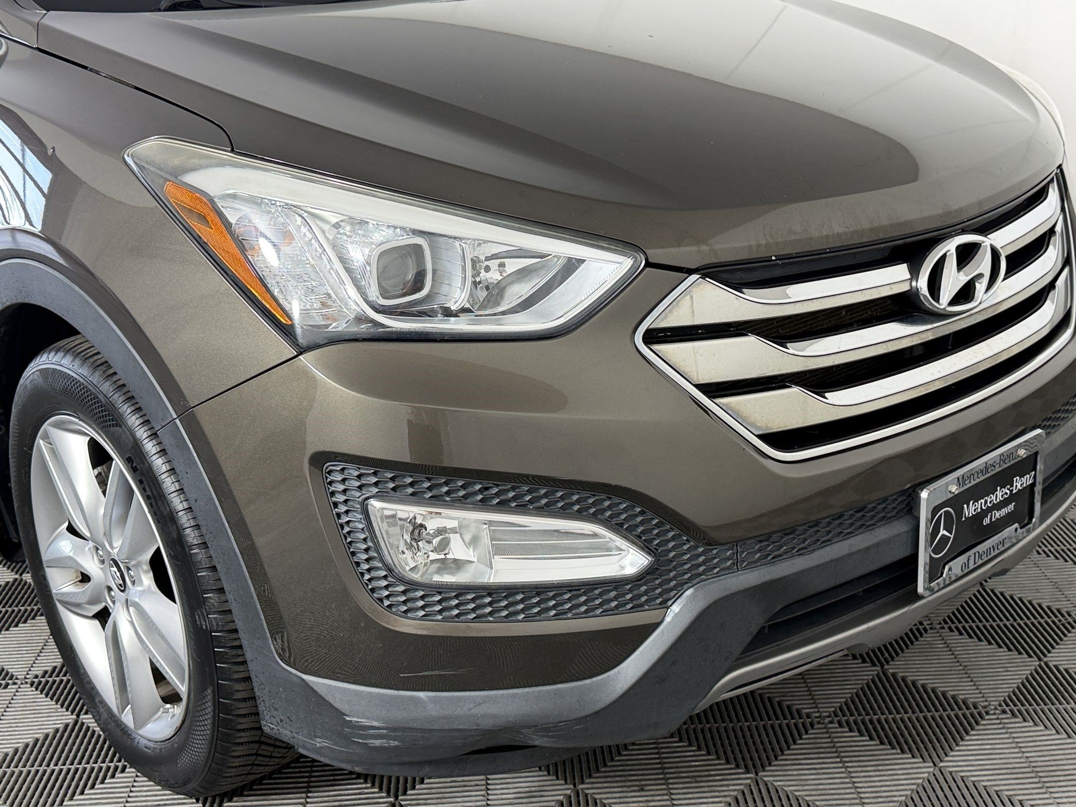 Used 2014 Hyundai Santa Fe Sport 2.0T w/ Navigation Package 06 AWD/4WD image 12