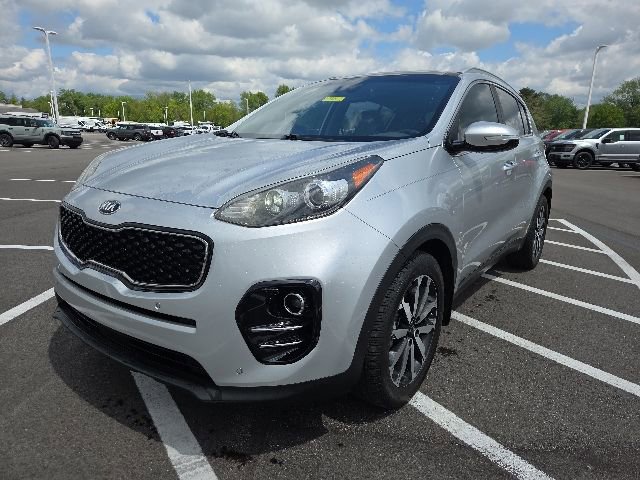 Used 2017 Kia Sportage EX w/ EX Technology Package FWD image 2