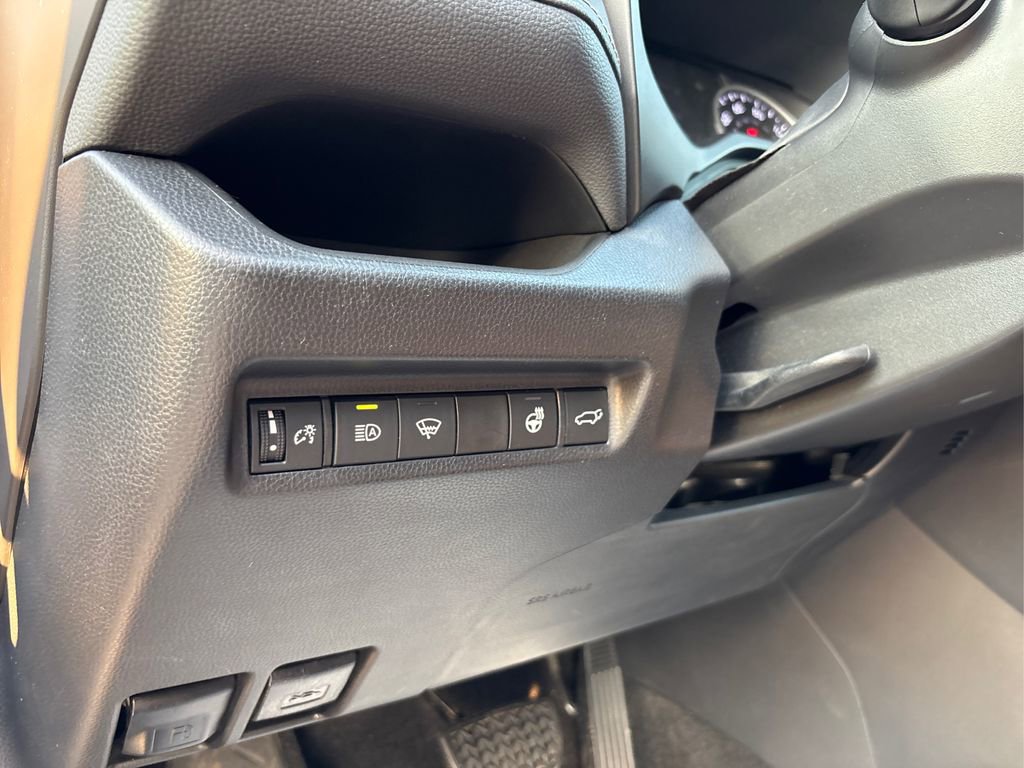 Used 2019 Toyota RAV4 XLE image 40