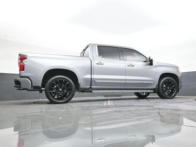 Used 2025 Chevrolet Silverado 1500 High Country AWD/4WD image 60