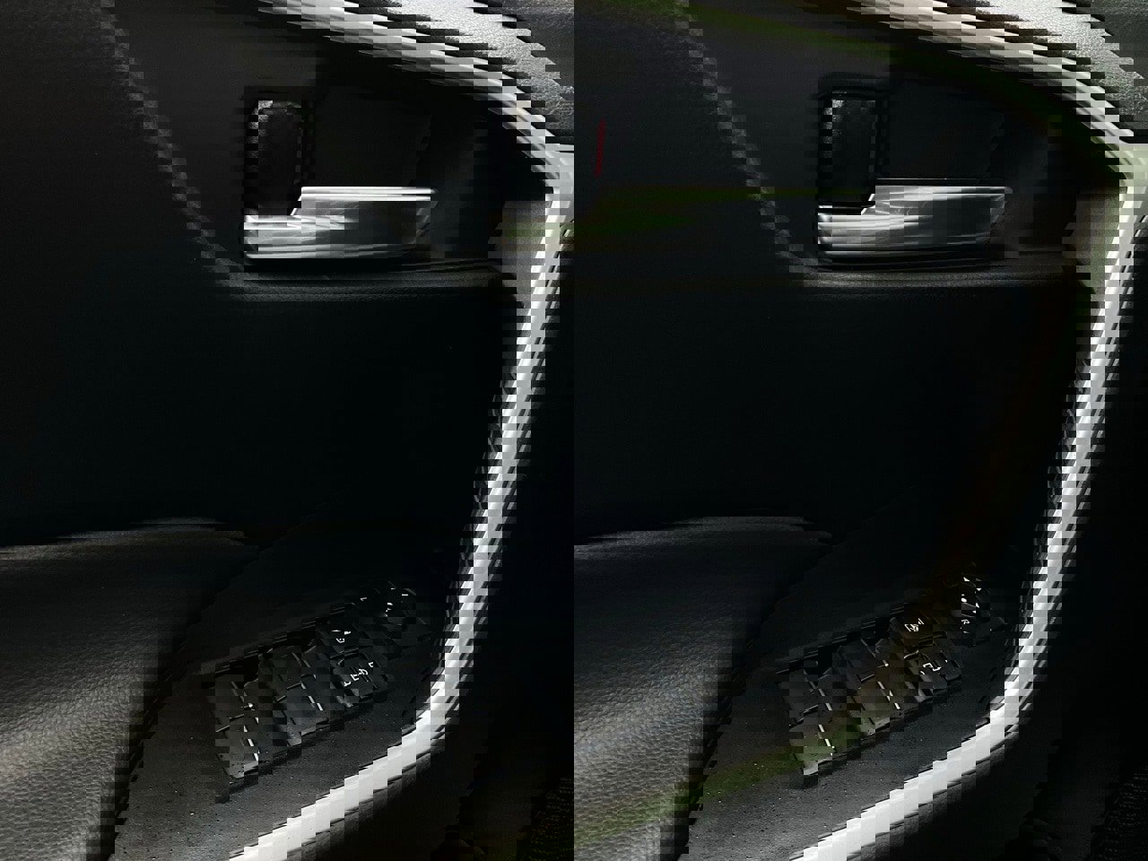 Used 2024 Toyota RAV4 XLE image 21