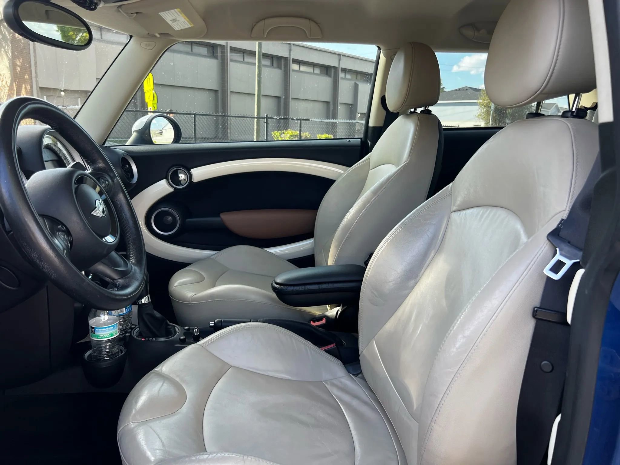 Used 2013 MINI Cooper S w/ Technology Pkg 2 FWD image 10