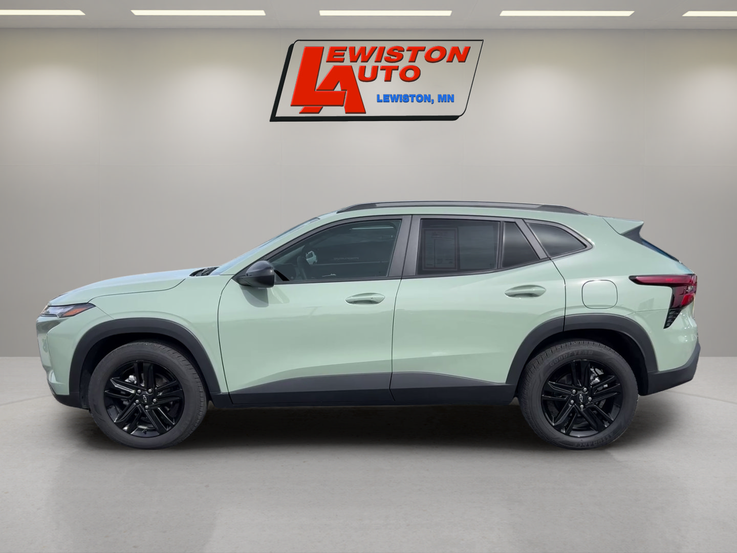 Certified 2025 Chevrolet Trax ACTIV w/ Sunroof Package FWD image 2