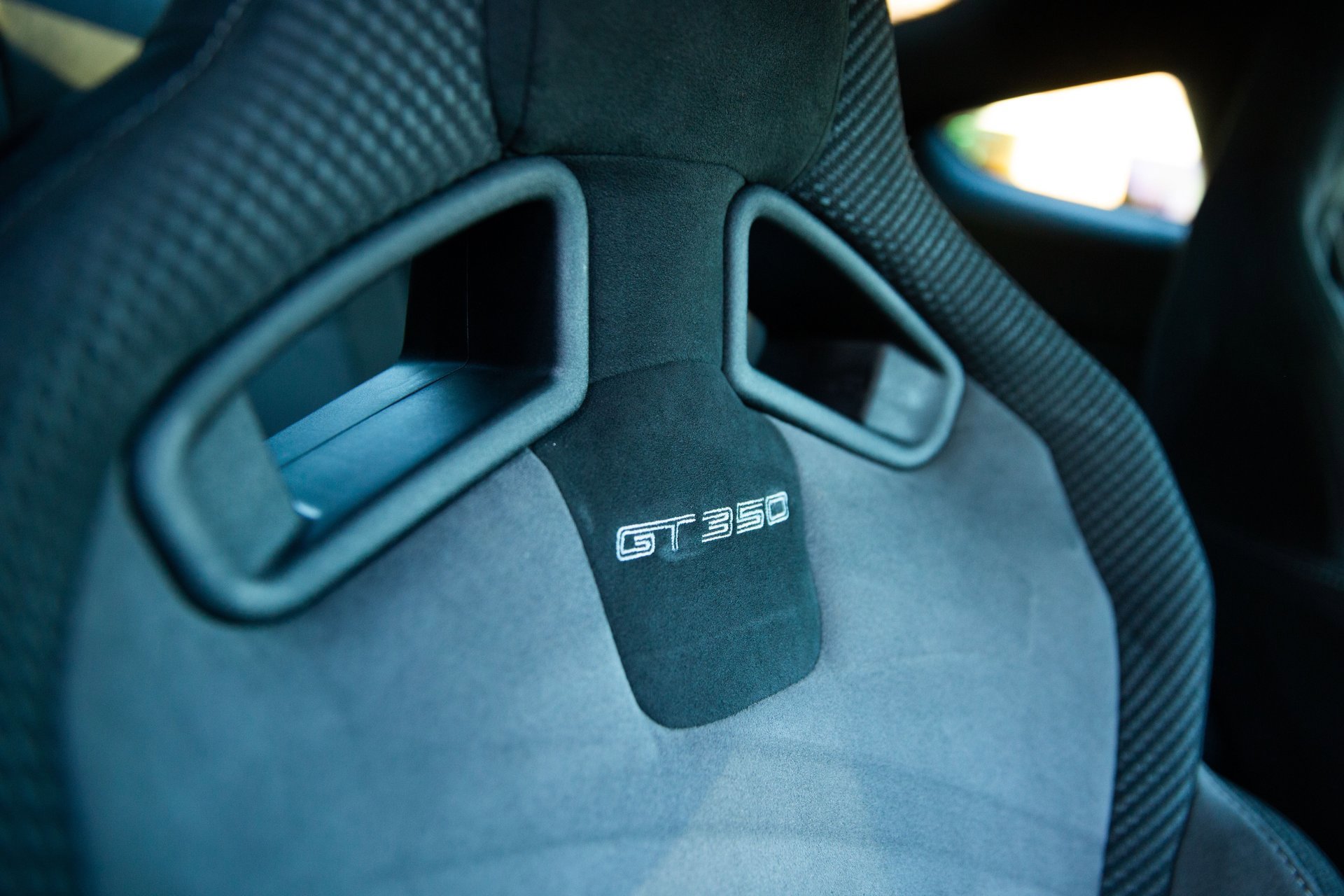 Used 2019 Ford Mustang Shelby GT350 w/ Technology Package image 34