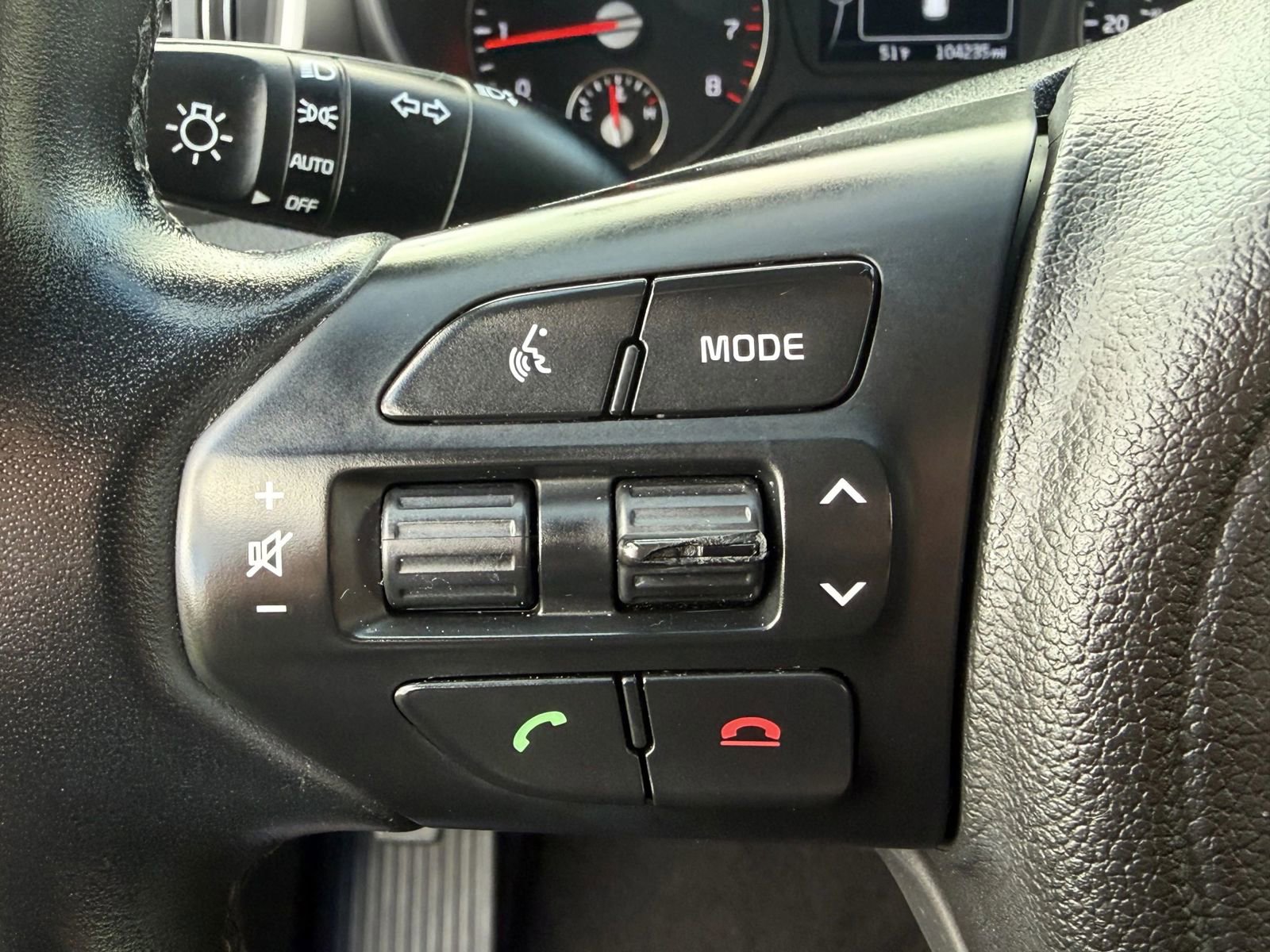 Used 2018 Kia Sorento FWD image 18