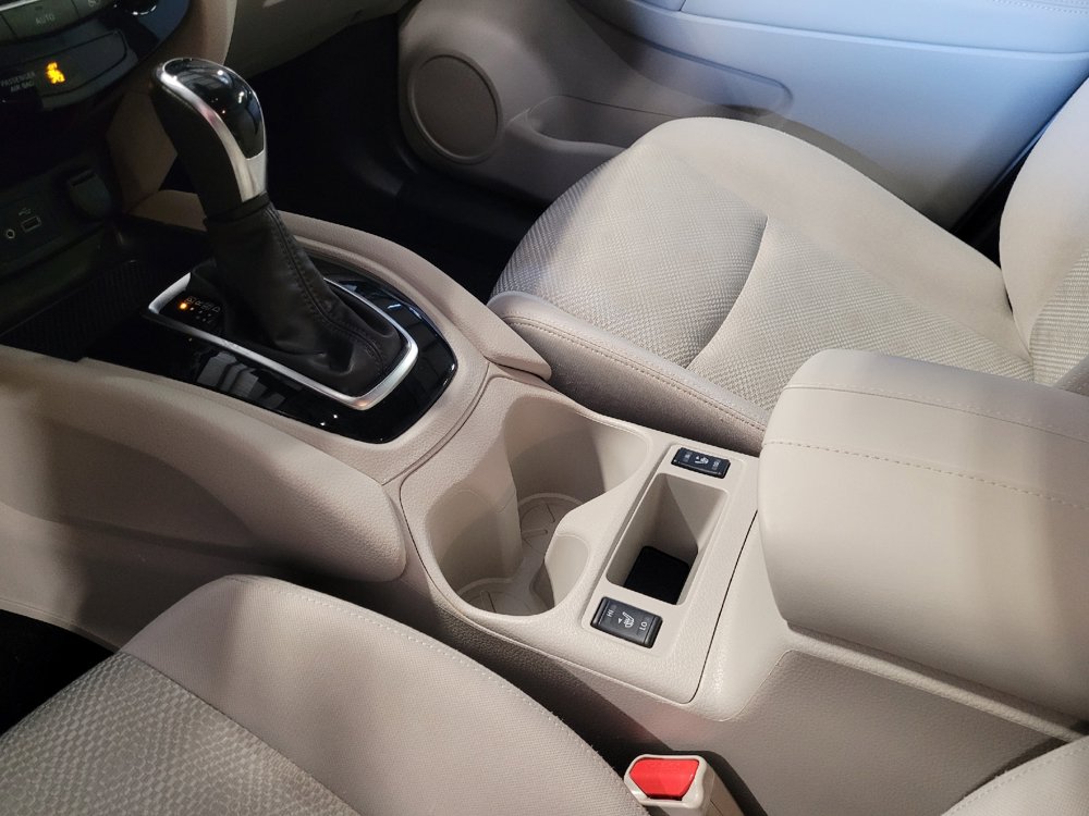 Used 2022 Nissan Rogue Sport SV FWD image 26