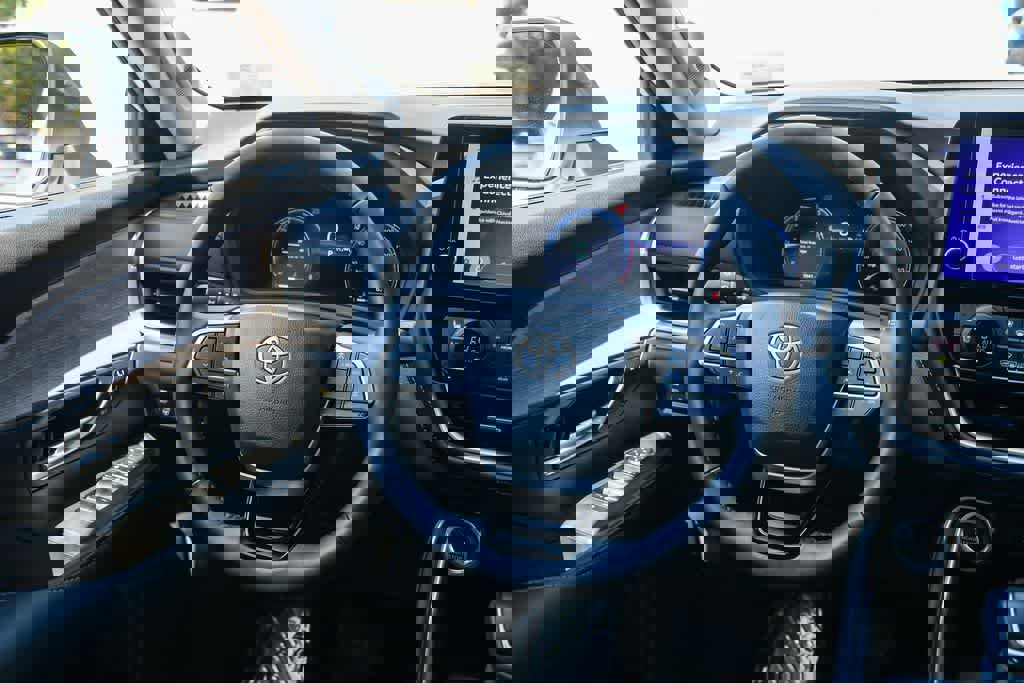 Used 2026 Toyota Grand Highlander Limited image 12