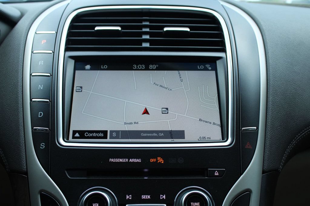 Used 2018 Lincoln MKX Select w/ Select Plus Package FWD image 18