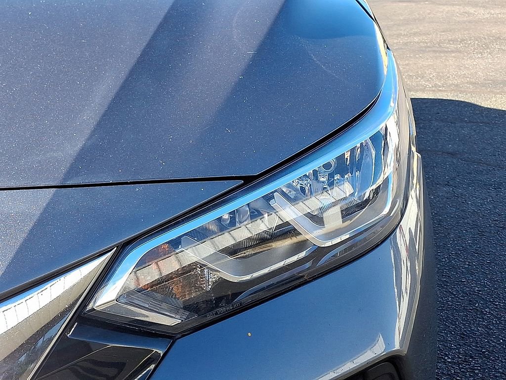 Used 2022 Nissan Sentra SV image 9