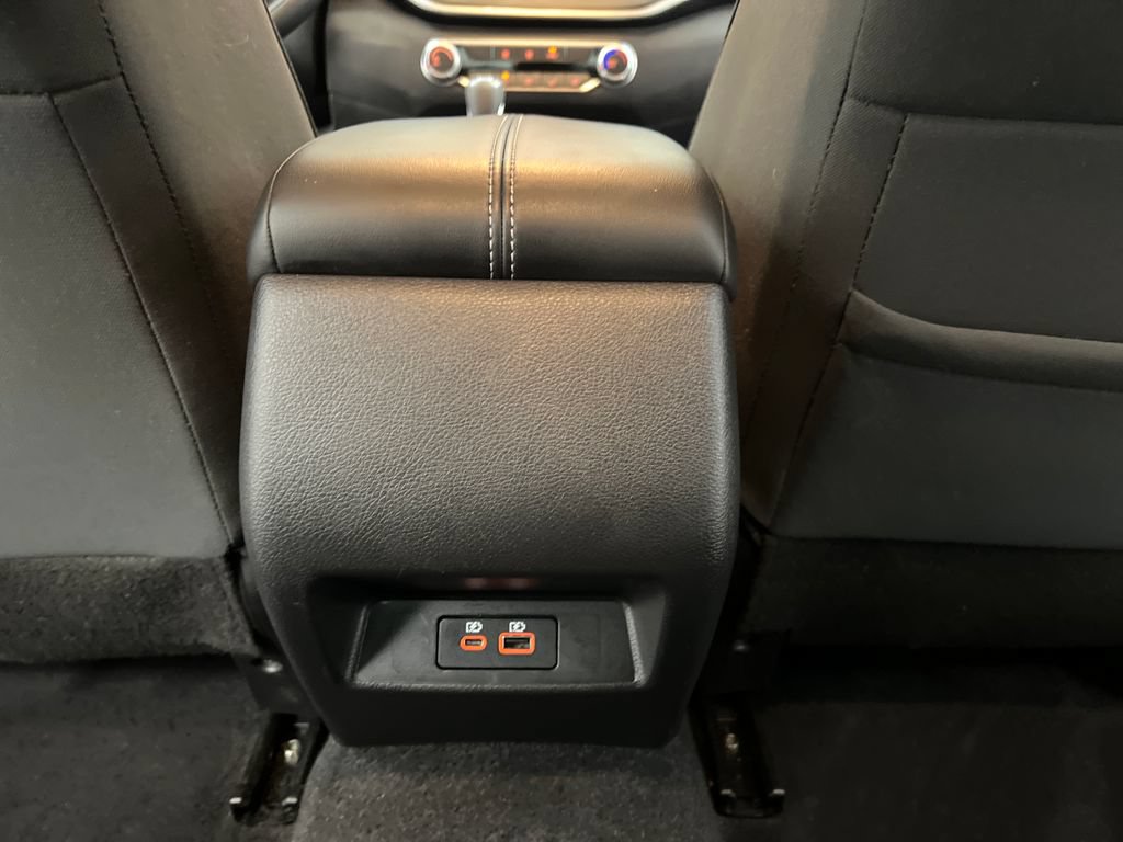 Used 2025 Nissan Altima 2.5 SV FWD image 24