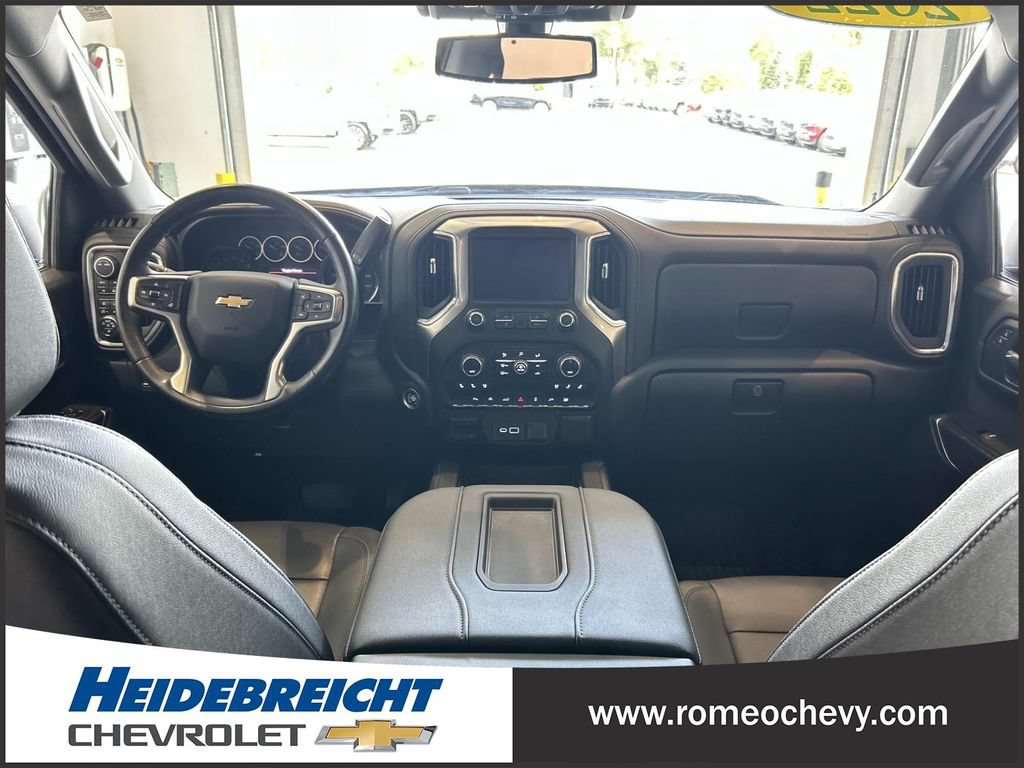 Certified 2022 Chevrolet Silverado 1500 LTZ AWD/4WD image 16