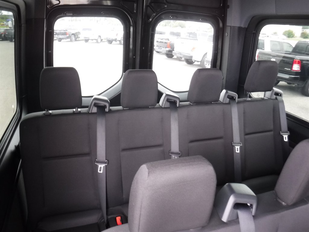 Used 2024 Mercedes-Benz Sprinter 2500 image 7