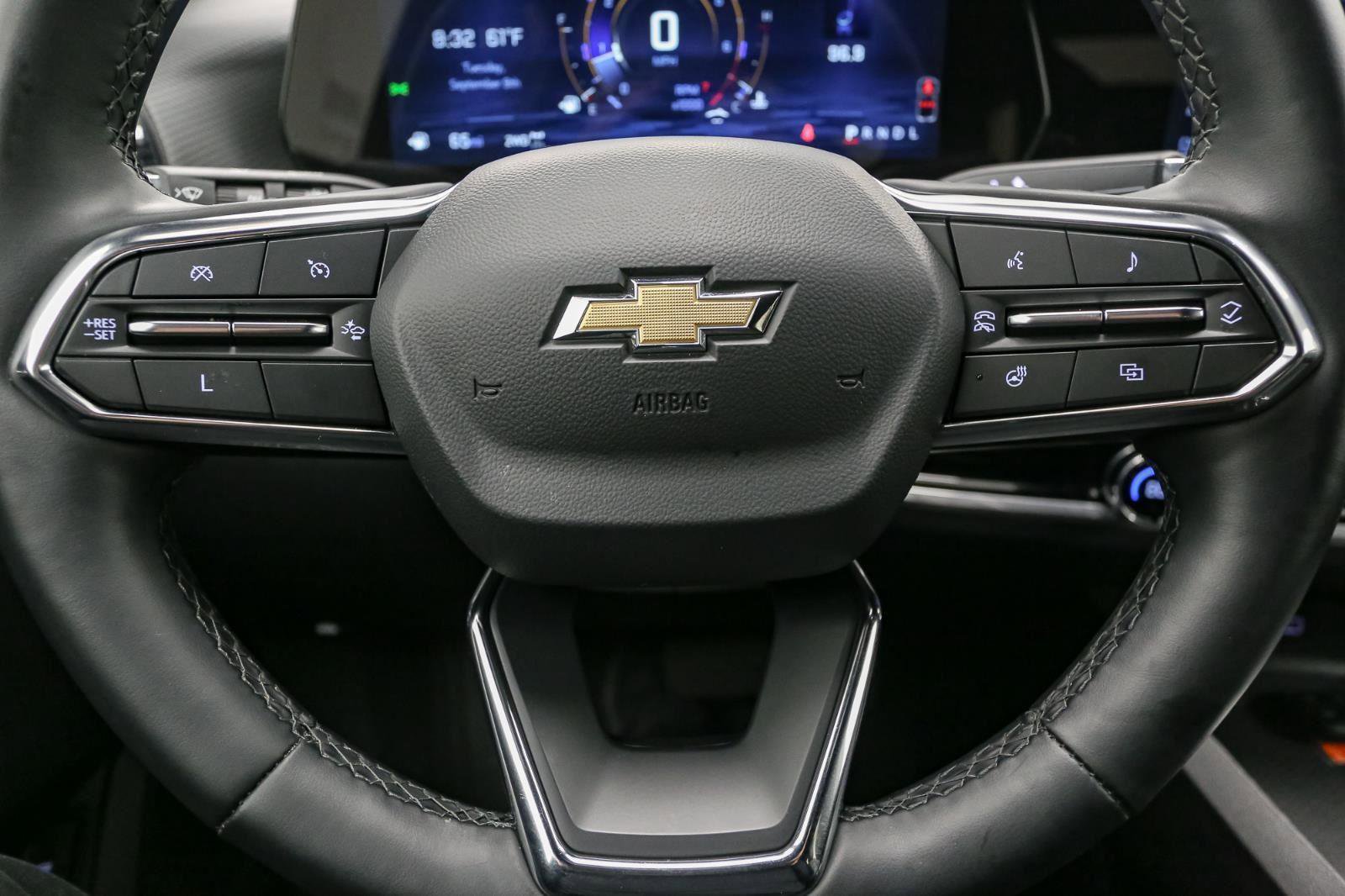 Used 2025 Chevrolet Equinox LT w/ Convenience Package II image 37