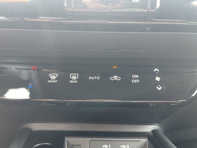 New 2025 Nissan Kicks SR image 22