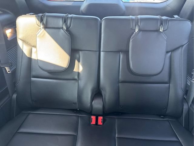 Used 2022 Ford Explorer XLT w/ Equipment Group 202A AWD/4WD image 13