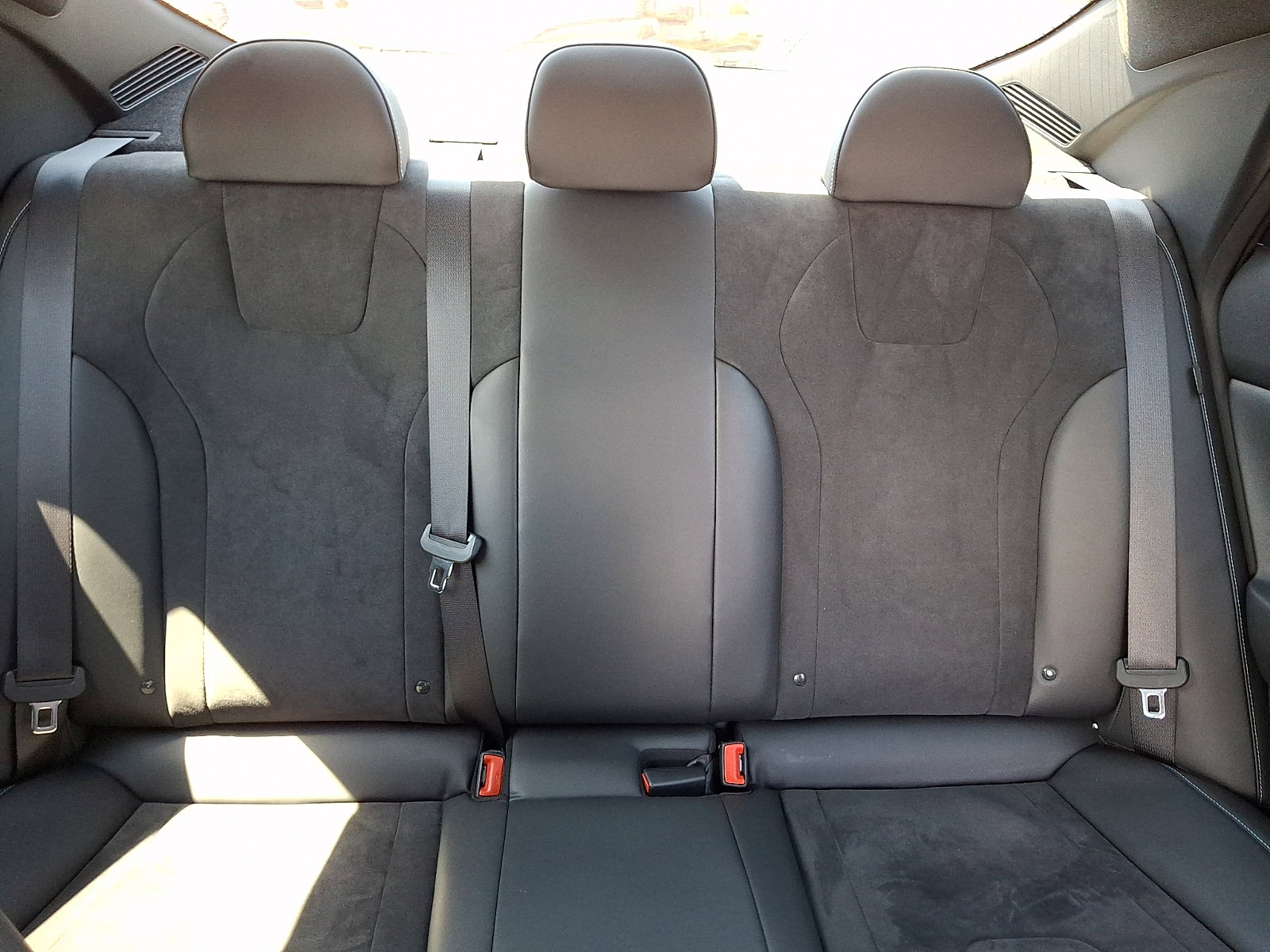 Used 2025 Hyundai Elantra N FWD image 19
