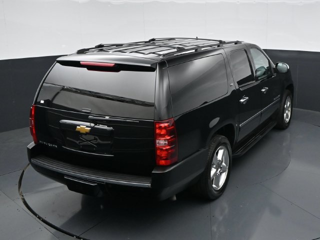Used 2013 Chevrolet Suburban LTZ AWD/4WD image 39