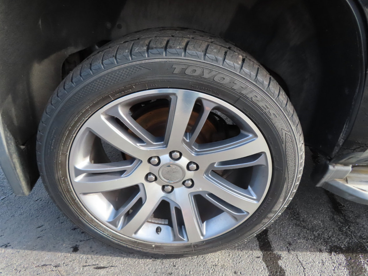 Used 2015 Chevrolet Tahoe LT image 38