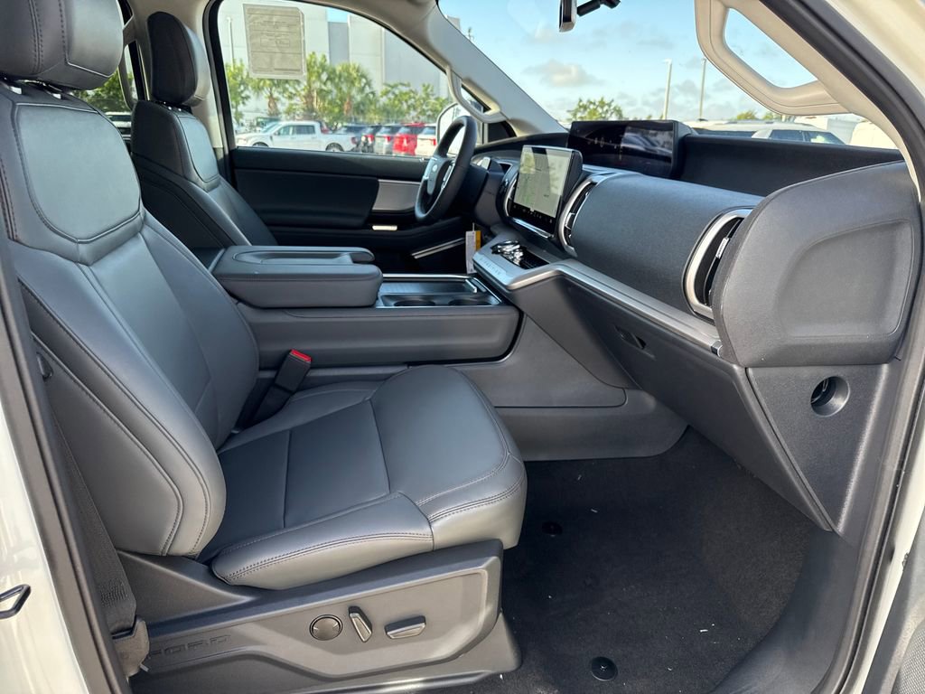 New 2025 Ford Expedition Max Active image 24