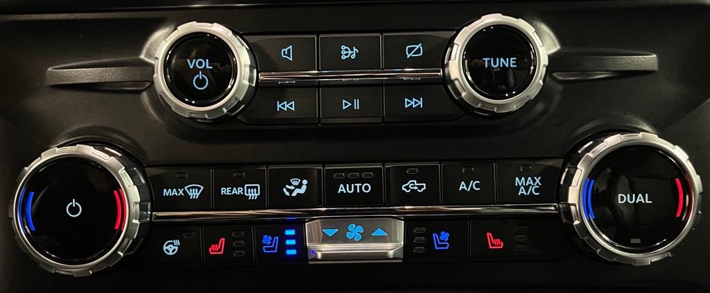 Used 2024 Ford F250 Lariat w/ Lariat Ultimate Package AWD/4WD image 39