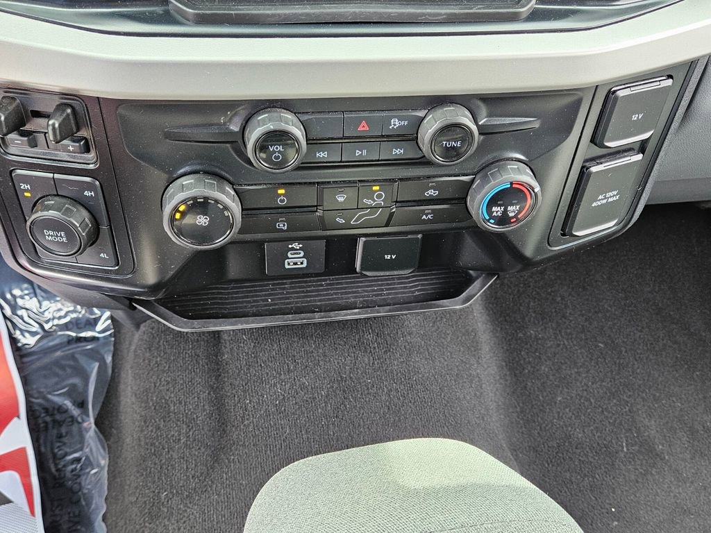Used 2025 Ford F250 XLT image 18