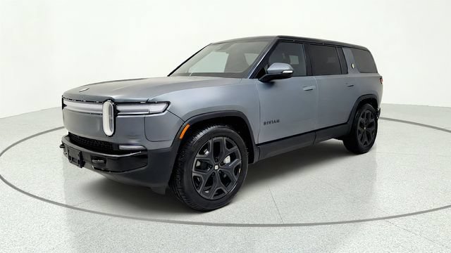 Used 2026 Rivian R1S Adventure AWD/4WD image 3